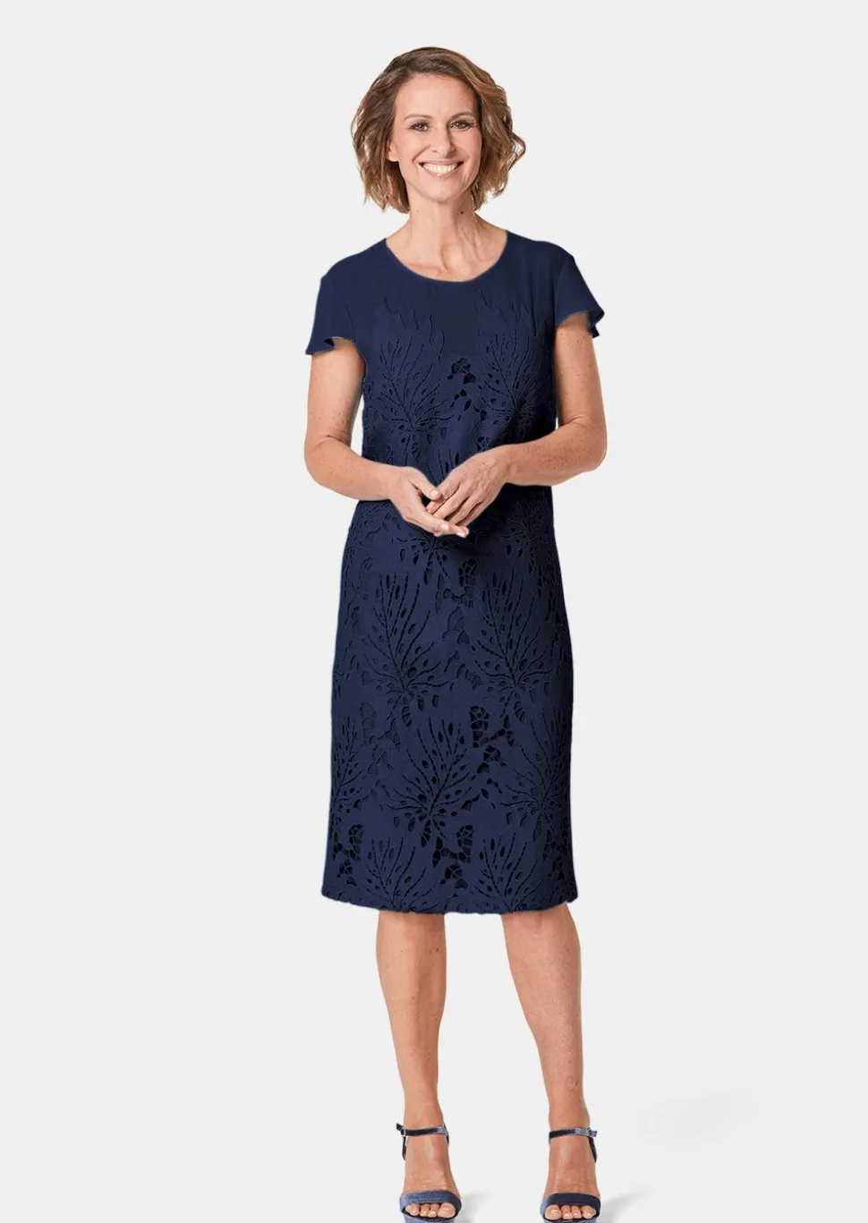 Kleid aus sommerlicher Spitze