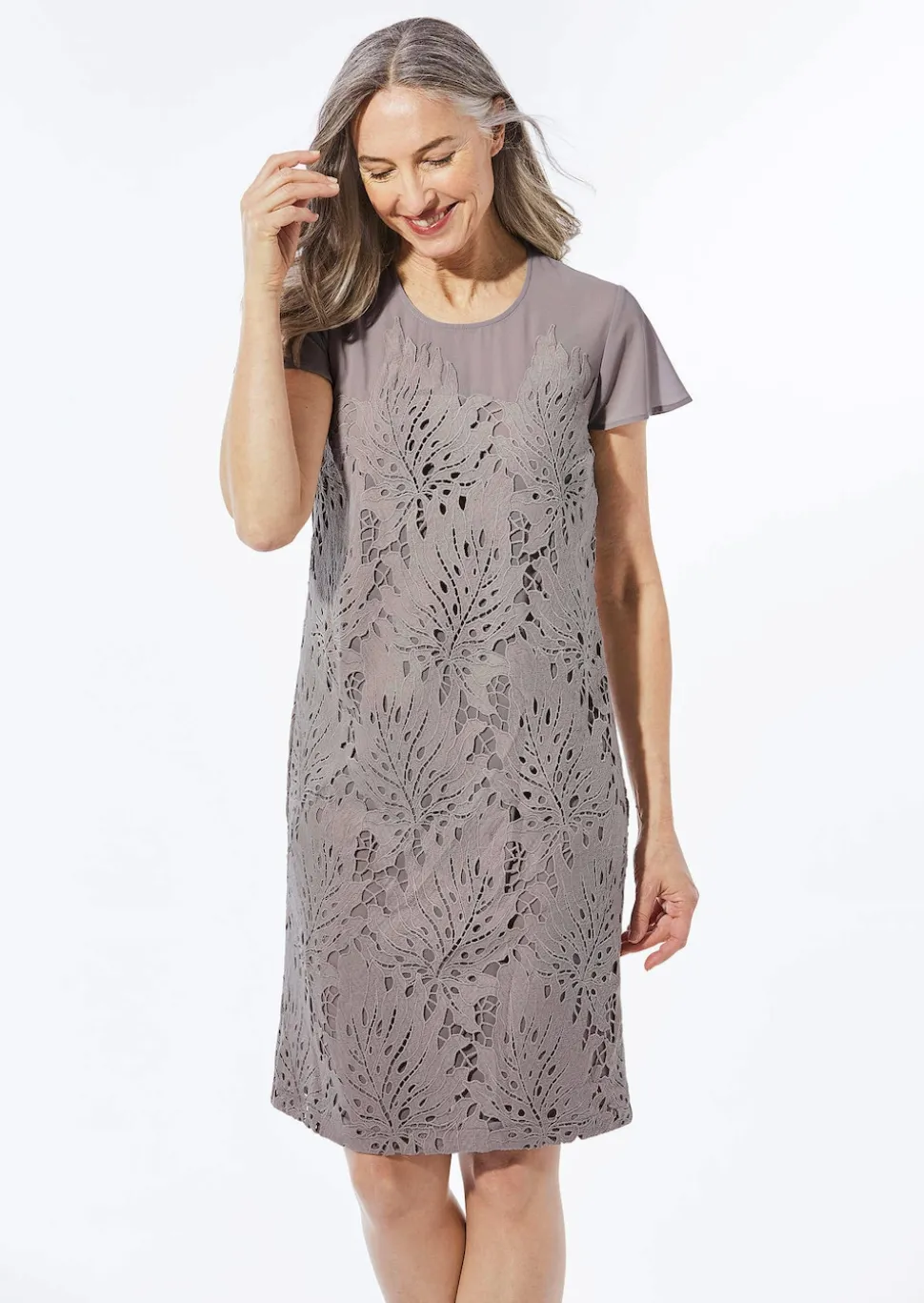 Kleid aus sommerlicher Spitze