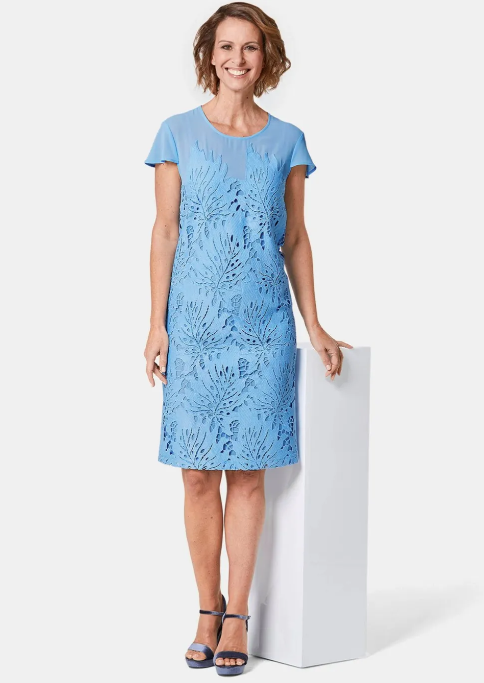 Kleid aus sommerlicher Spitze