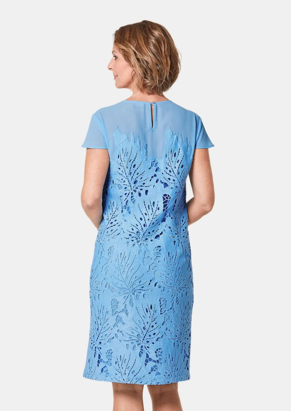 Kleid aus sommerlicher Spitze