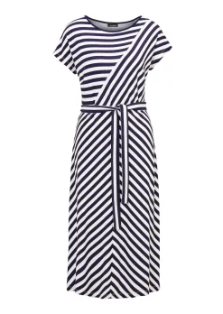 Kleid mit U-Boot-Ausschnitt