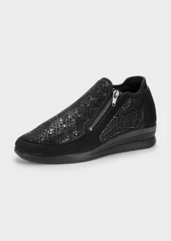 Komfortschuhe mit Reißverschluss im Reptilien-Look