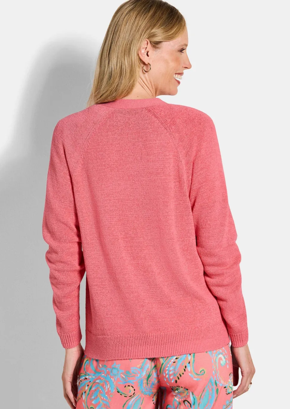 Kurze Strickjacke aus Bändchengarn