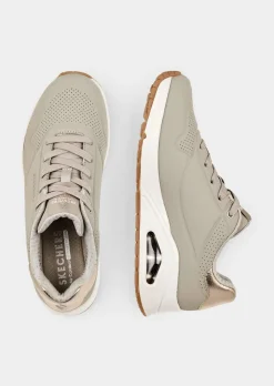 Leichter Sneaker mit Memory Foam