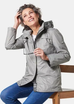 Leichtjacke mit vielen Details