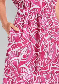 Leinenkleid mit Alloverdruck & Bindegürtel