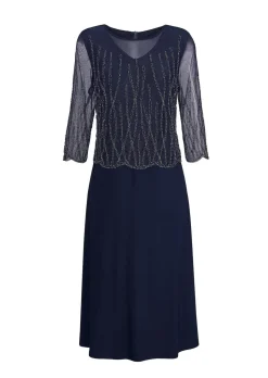 Mit Perlen besetztes Kleid