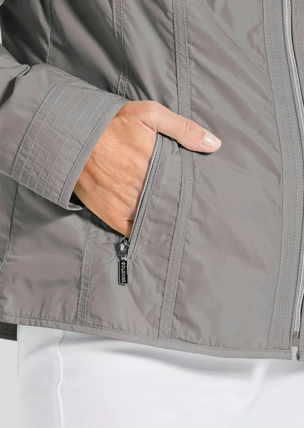 Modische Übergangsjacke