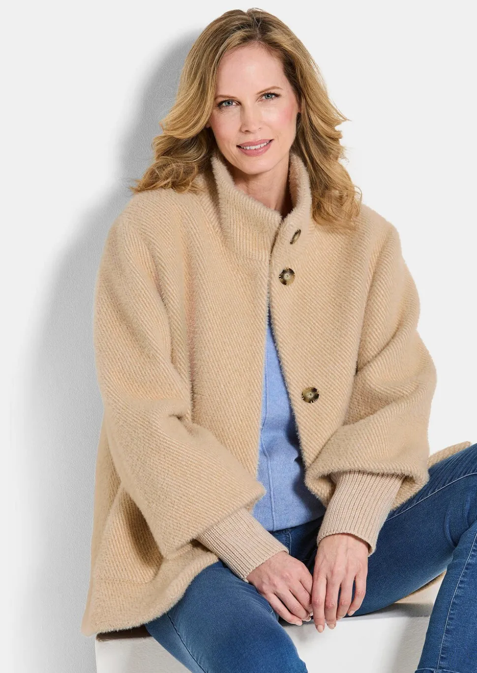 Modische Jacke mit Strickbündchen