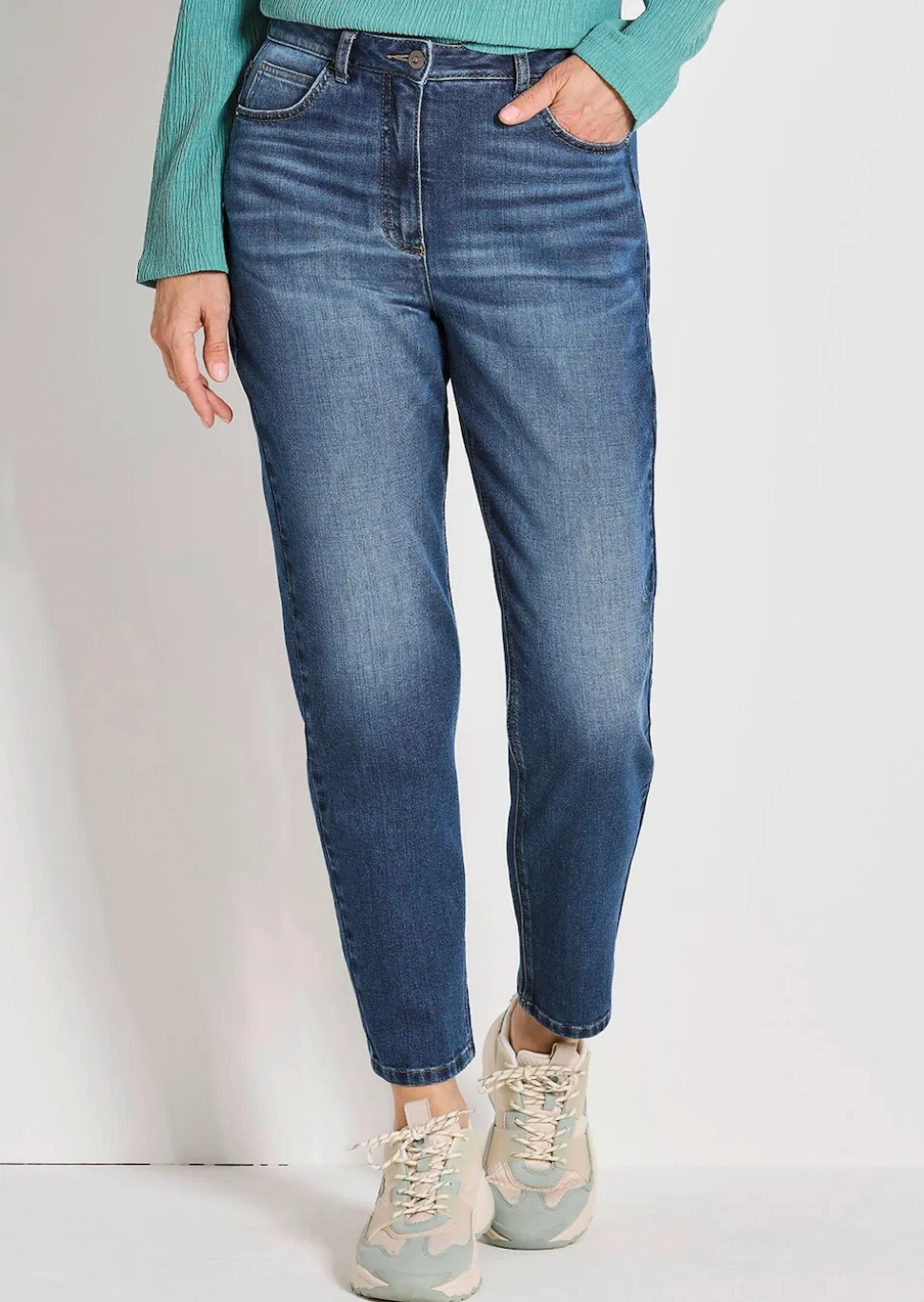 Mom Jeans SARA aus Baumwoll-Stretch
