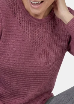 Pflegeleichter Pullover in hochwertiger Rippenstruktur