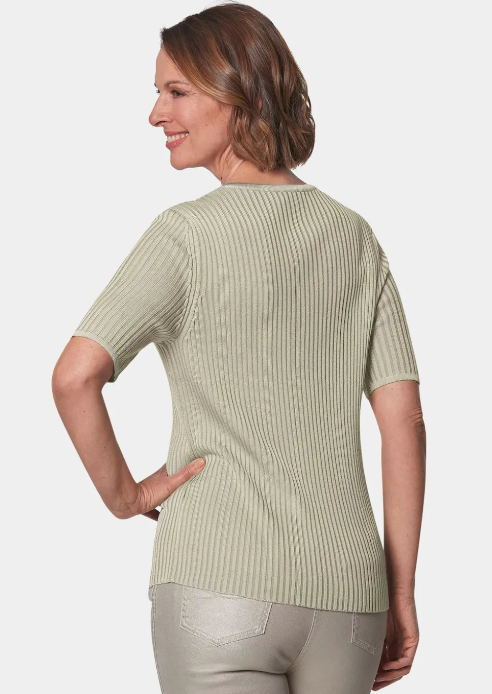 Pflegeleichter Pullover in hochwertiger Rippenstruktur