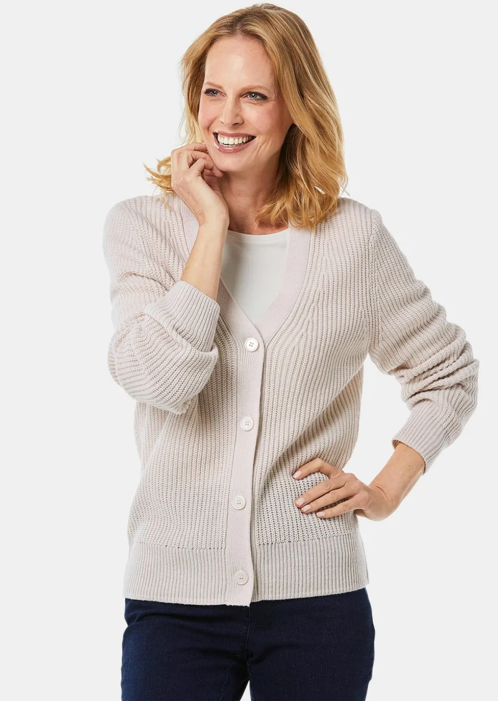 Pflegeleichte Strickjacke in hochwertiger Rippenstruktur