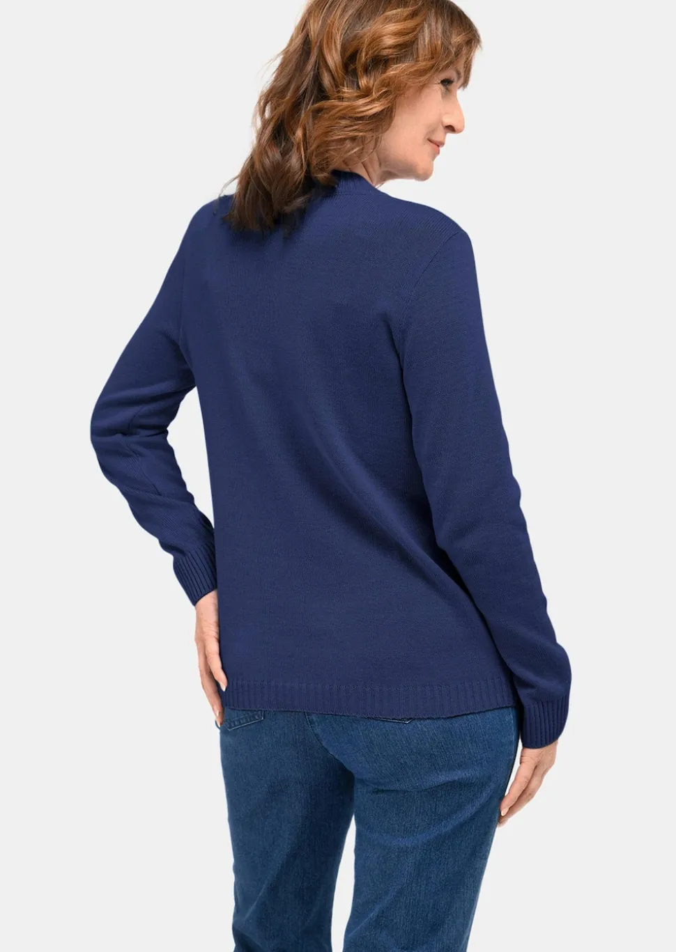 Pullover mit streckendem Zopfmuster