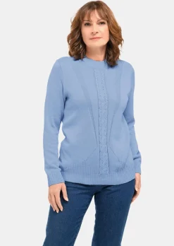 Pullover mit streckendem Zopfmuster