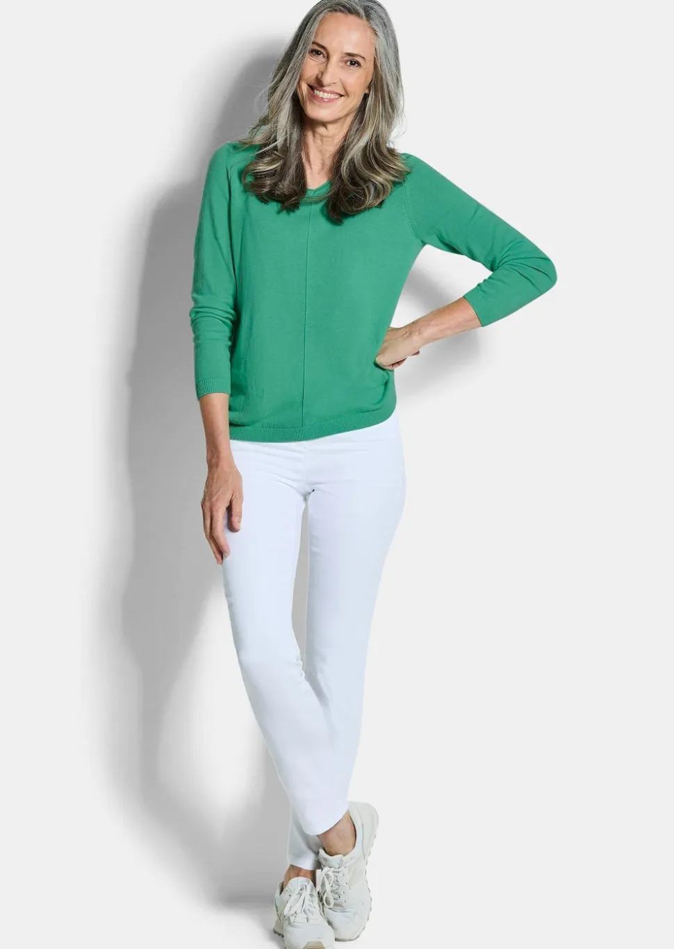 Pullover mit V-Ausschnitt aus COTTAMIRA