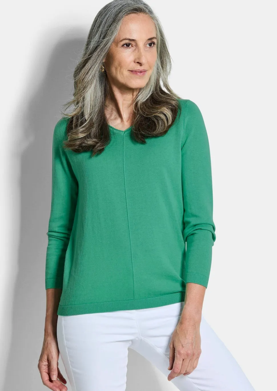 Pullover mit V-Ausschnitt aus COTTAMIRA