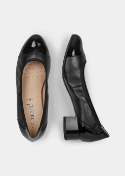 Pumps in klassischem Look