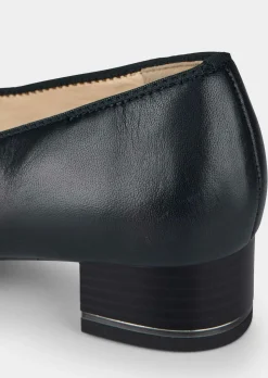 Pumps in klassischem Look
