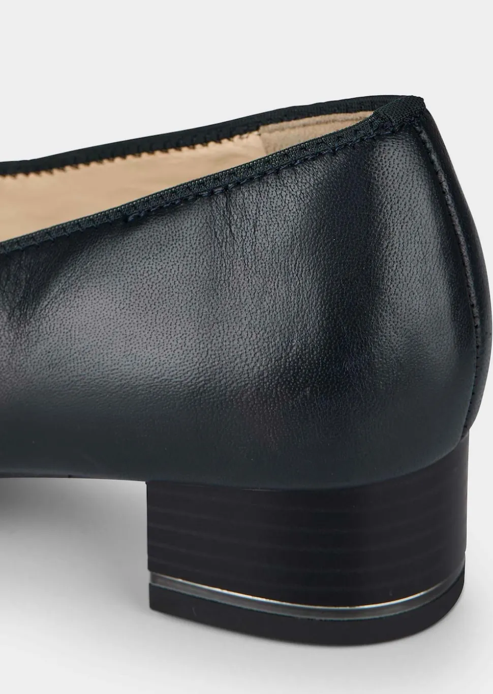 Pumps in klassischem Look
