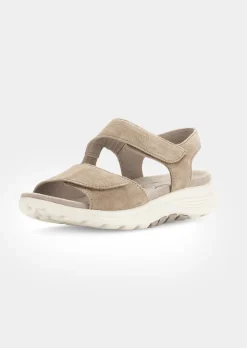 Sandalen mit Klettverschluss