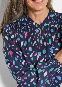 Satin-Bluse mit Smok-Details