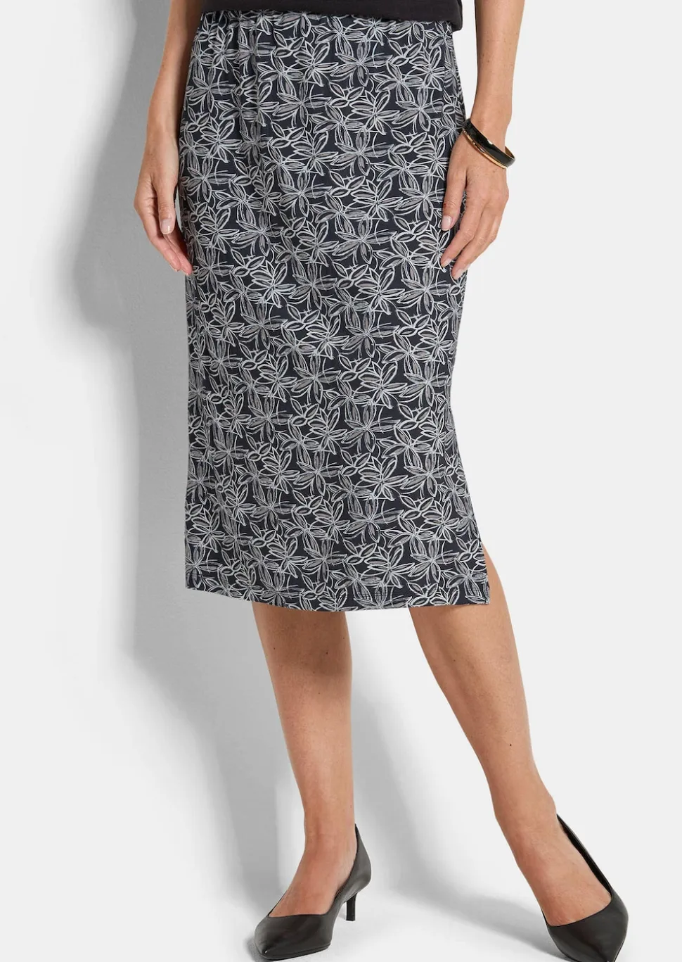 Schmaler Rock mit seitlichem Schlitz