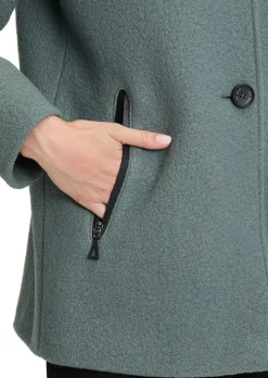 Schurwolljacke in modischer A-Linie