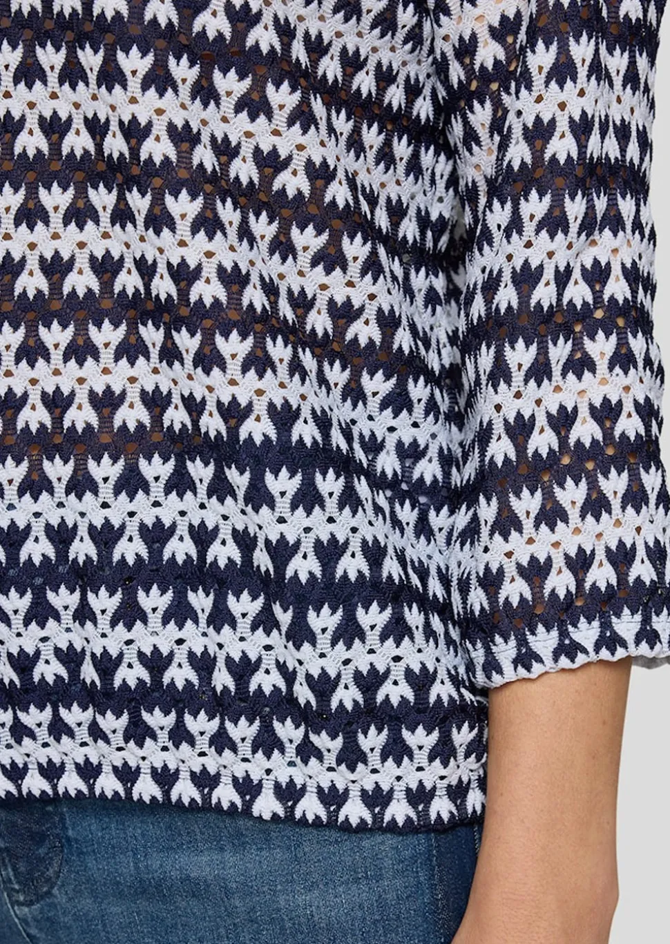 Shirt aus maritimer Spitze