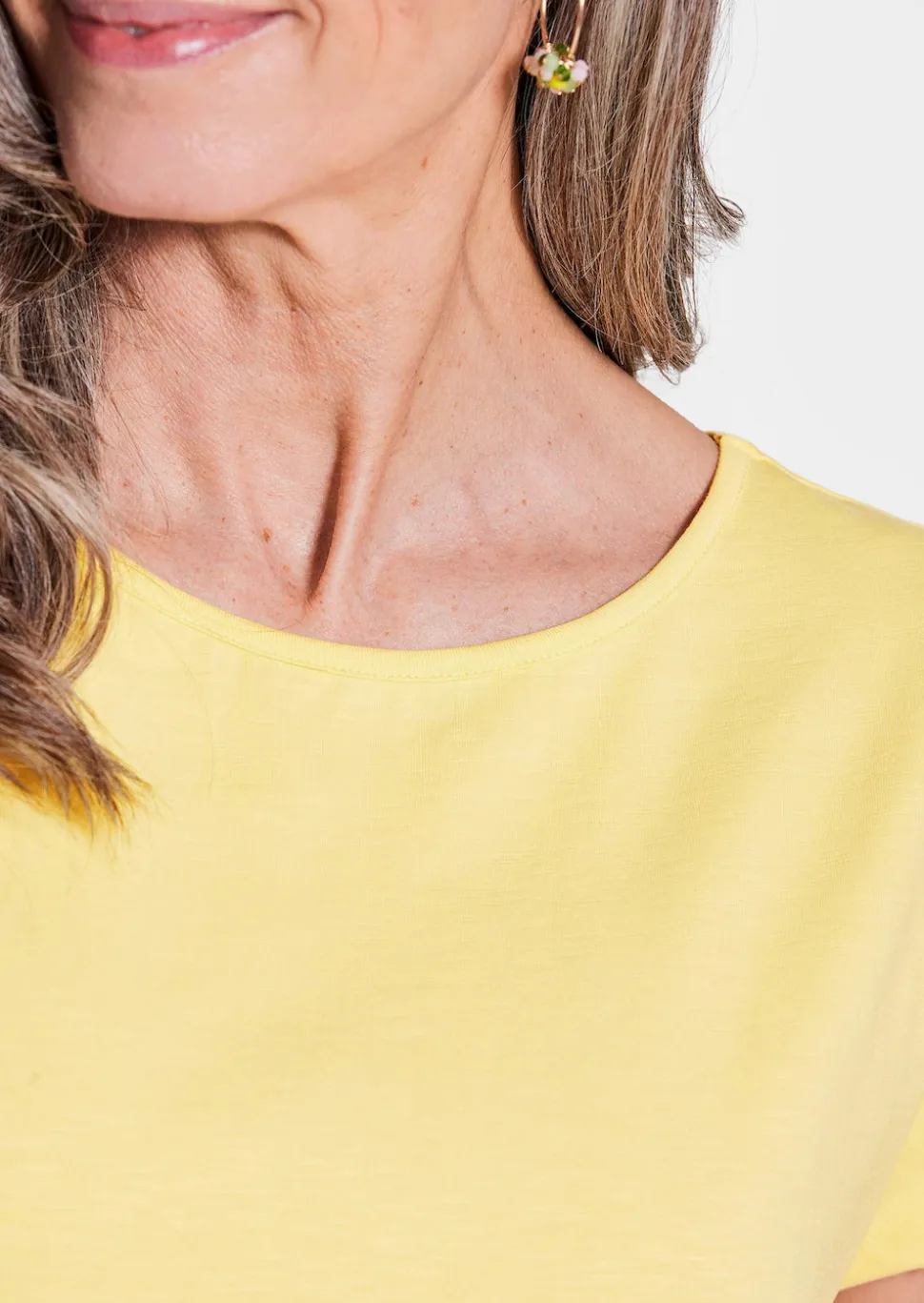 Shirt mit überschnittenen Schultern
