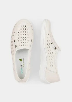 Slipper mit auswechselbarem Fußbett