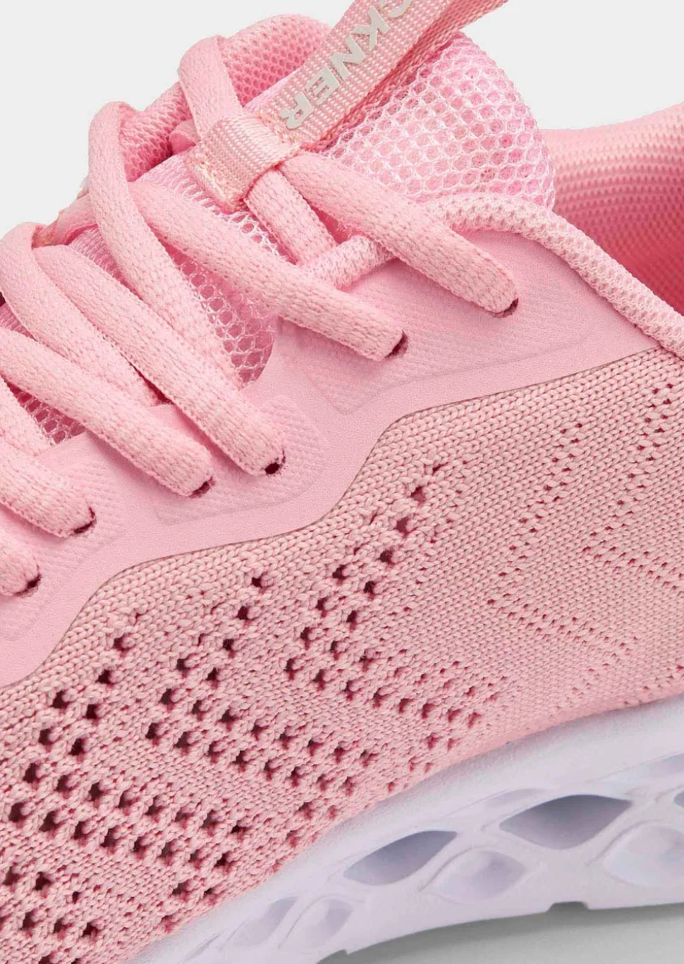 Sneaker aus Mesh mit Memory Foam