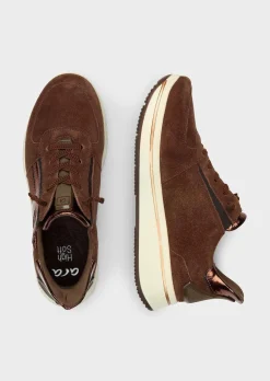 Sneaker aus Veloursleder