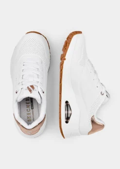 Sneaker mit Bungee Schnürung