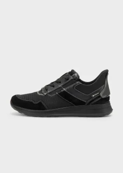 Sneaker mit GORE-TEX®-Ausstattung