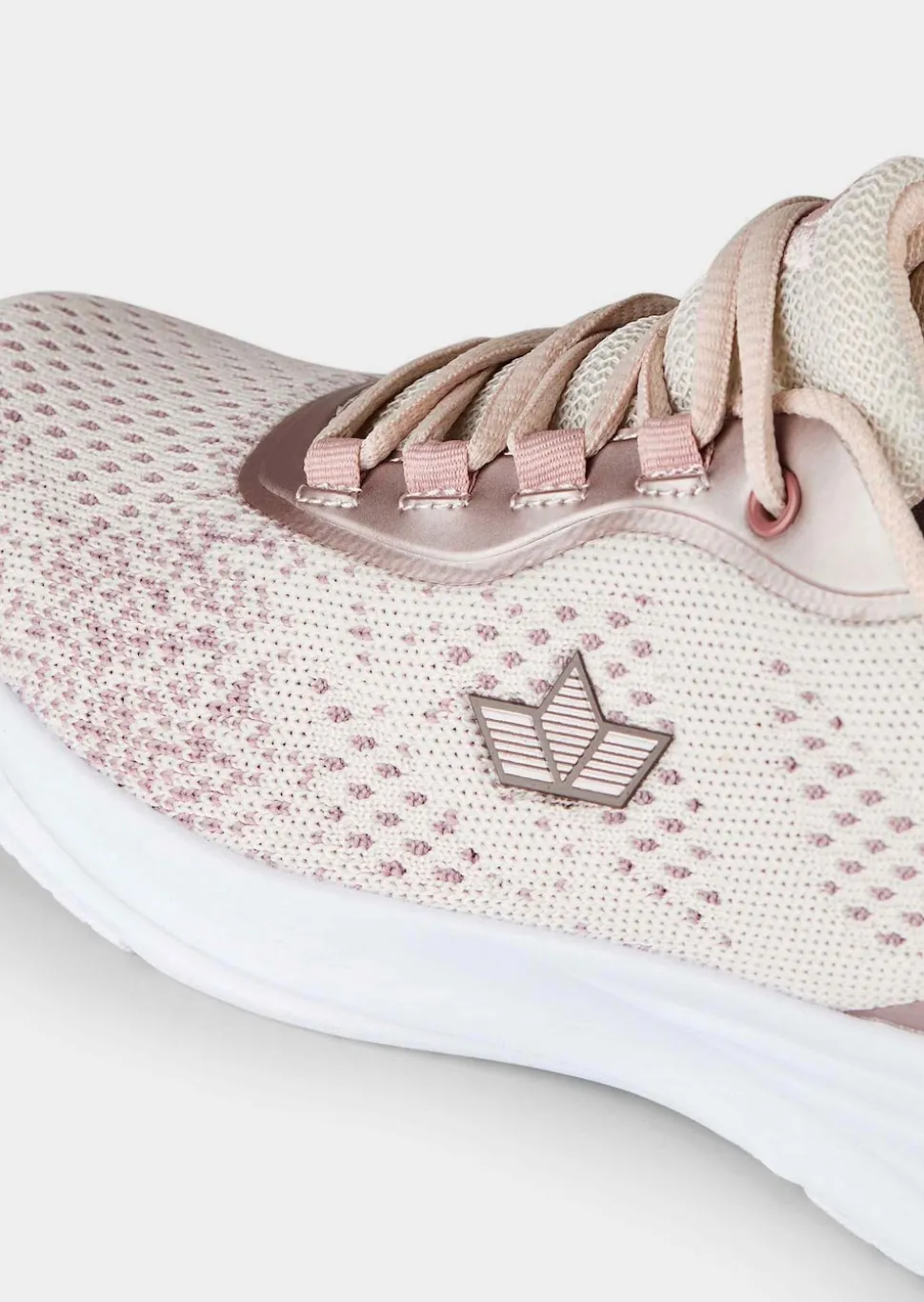 Sneaker mit herausnehmbarem Fußbett