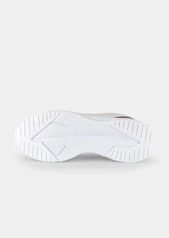 Sneaker mit herausnehmbarem Fußbett