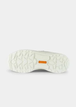 Sneaker mit herausnehmbarem Fußbett