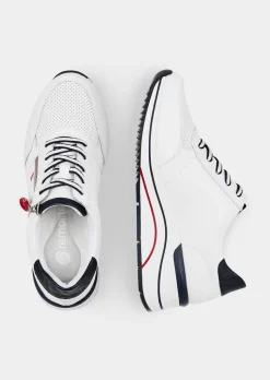 Sneaker mit leicht erhöhtem Keilabsatz