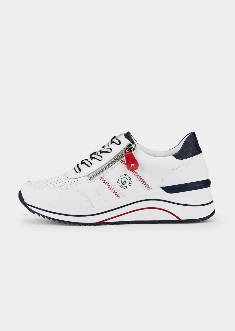 Sneaker mit leicht erhöhtem Keilabsatz