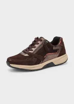 Sneaker mit Mesh-Futter