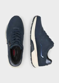 Sneaker mit Mesh-Futter