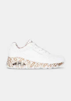 Sneaker mit Metallic-Effekt
