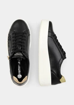 Sneaker mit seitlichen Ornamenten
