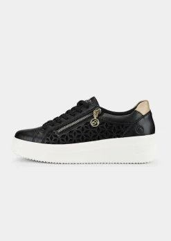 Sneaker mit seitlichen Ornamenten