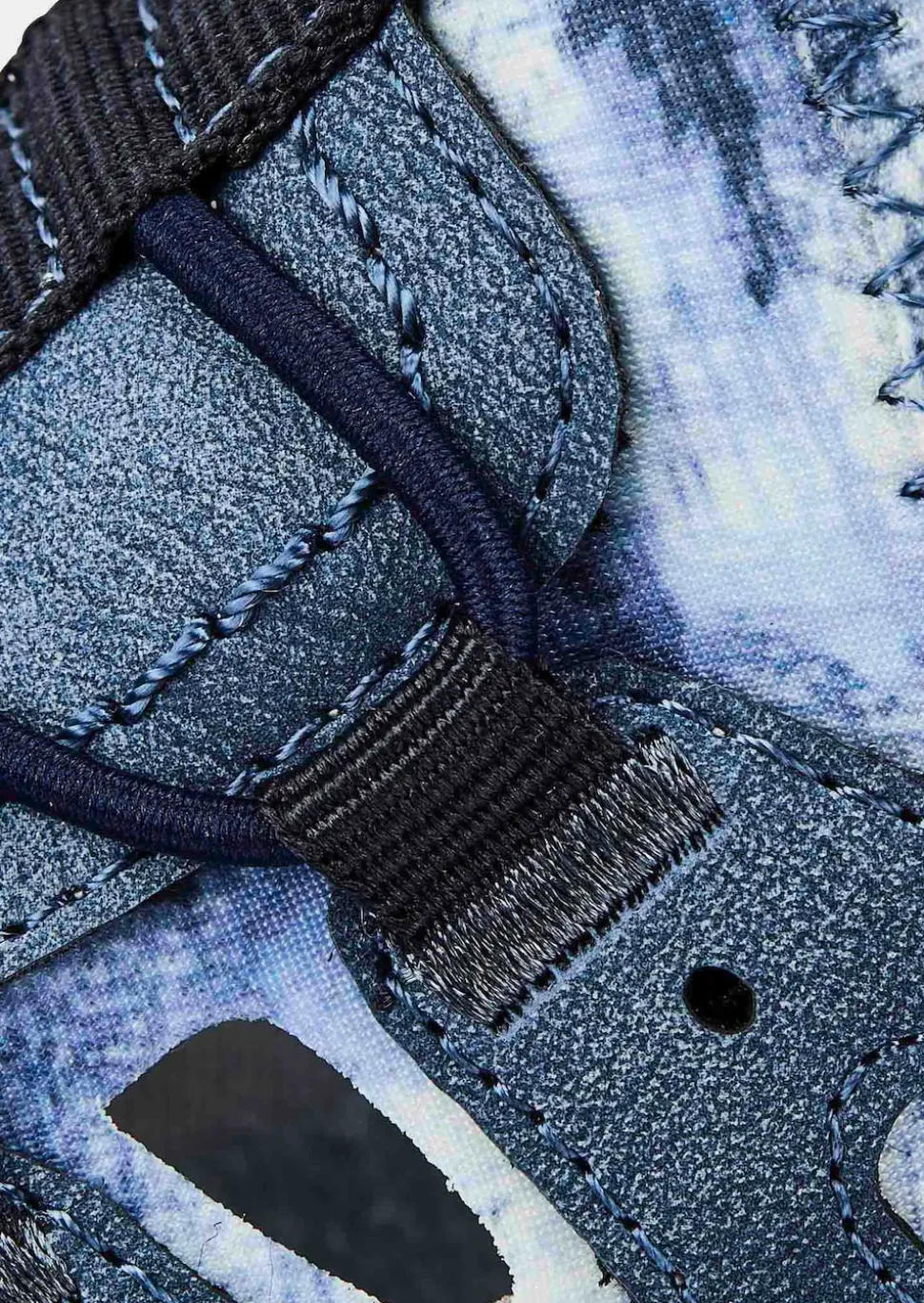 Sneaker mit Wechselfußbett