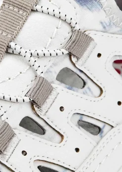 Sneaker mit Wechselfußbett