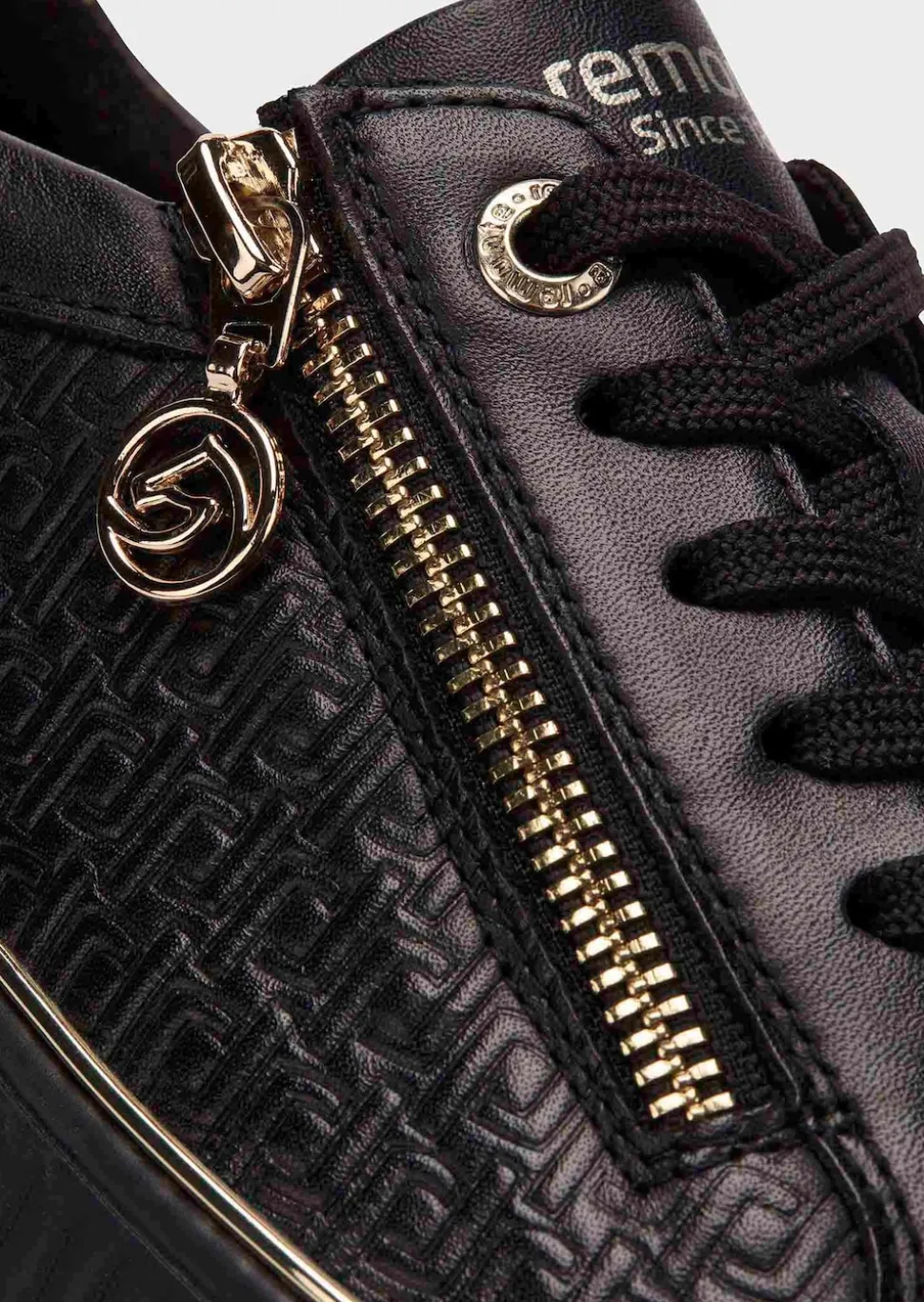 Sneaker mit weicher Komfort-Sohle