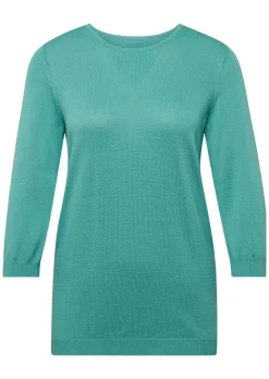 Sommerlicher Strickpullover mit Ajourmuster