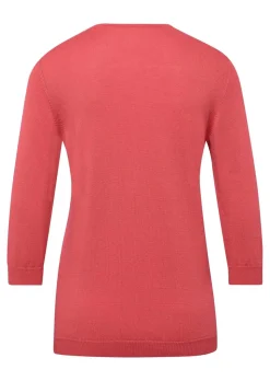 Sommerlicher Strickpullover mit Ajourmuster